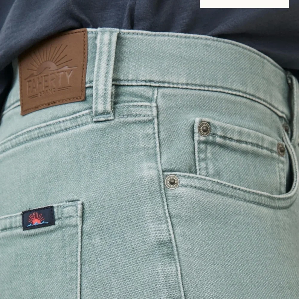 Men’s Faherty Sunwashed Blue Jeans 36x30 - Picture 4 of 7